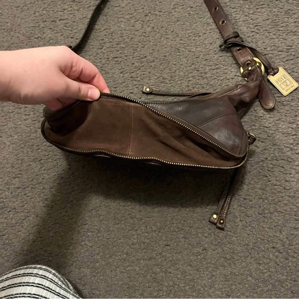 Frye Belle Bohemian Leather Crescent Crossbody Bag - Picture 10 of 10
